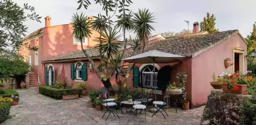 Triklino Estate Villa