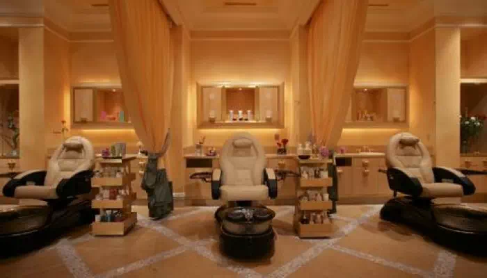 BellagioSalonBellagioPedicureArea_low-373