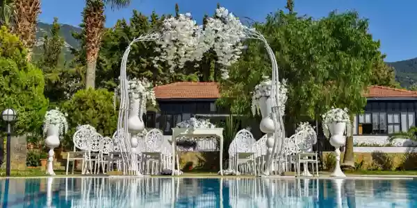 Carrington Suites, Ovacik