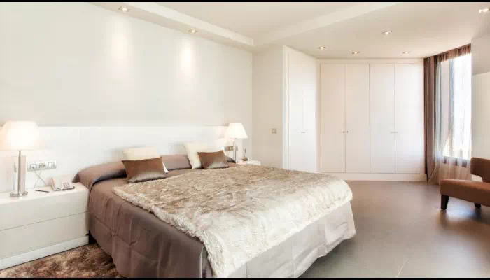 Kempenski-room-1-235